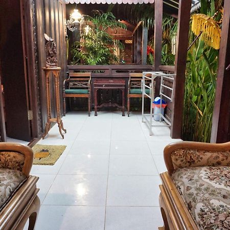 The Wisma Pulau Merah Pasanggaran Habitación foto