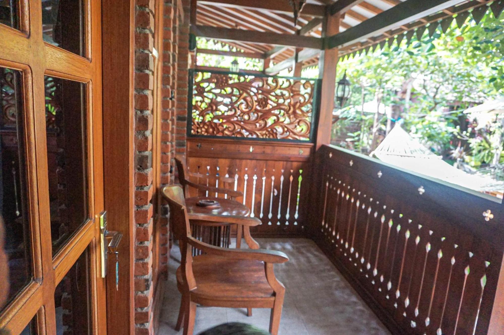 The Wisma Pulau Merah Pasanggaran Habitación foto